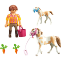 Playmobil Country - Αναβάτρια Με Άλογο Και Πουλάρι 71243