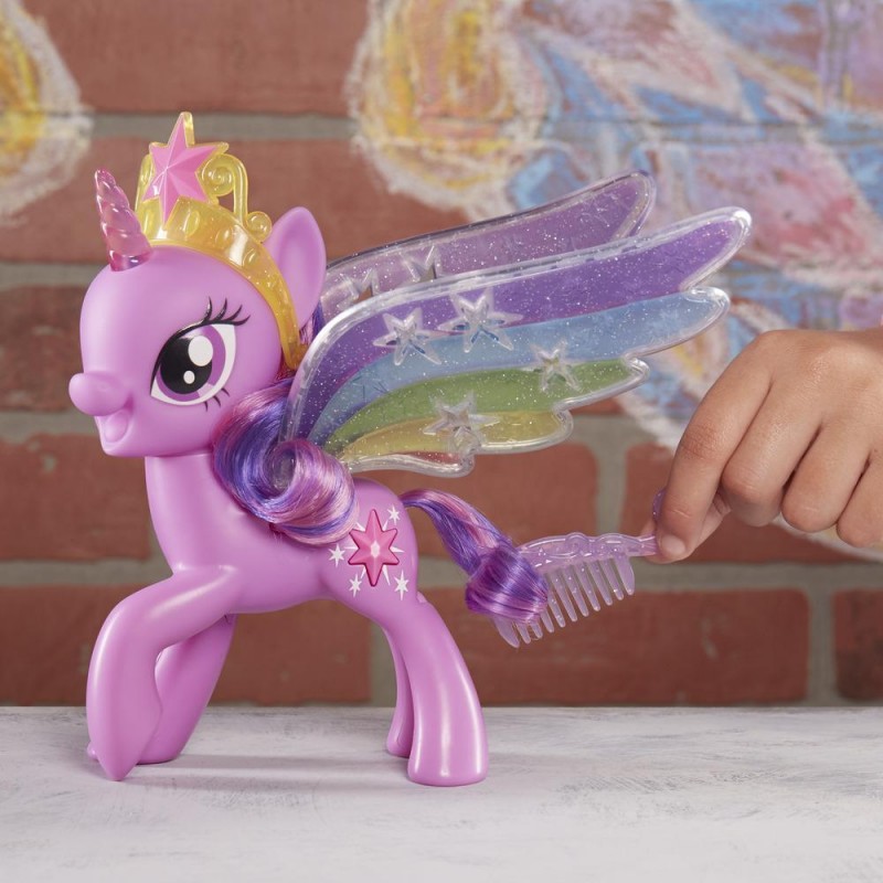 Hasbro My Little Pony - Rainbow Wings Twilight Sparkle Pony Figure With Lights E2928