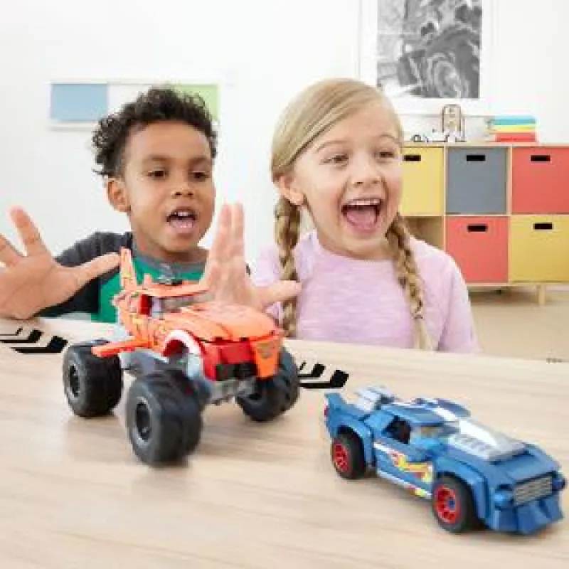Mattel Hot Wheels - Monster Trucks, Smash N Crash Tiger Shark Chomp Course HKF88