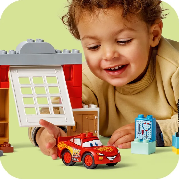 Lego Duplo - Disney McQueen's Visit To Doc's Garage 10456 Lego Duplo - Disney McQueen's Visit To Doc's Garage 10456