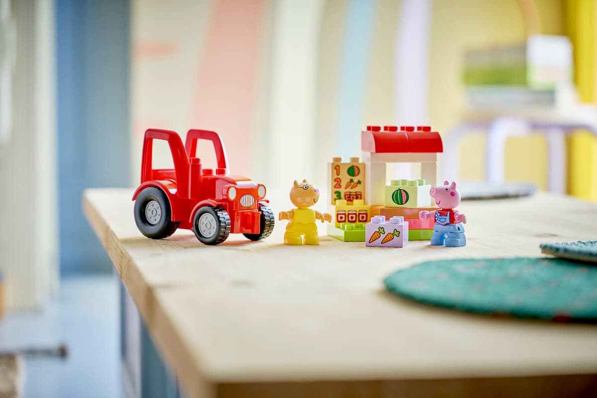 Lego Duplo - Peppa Pig Tractor & Market 10468