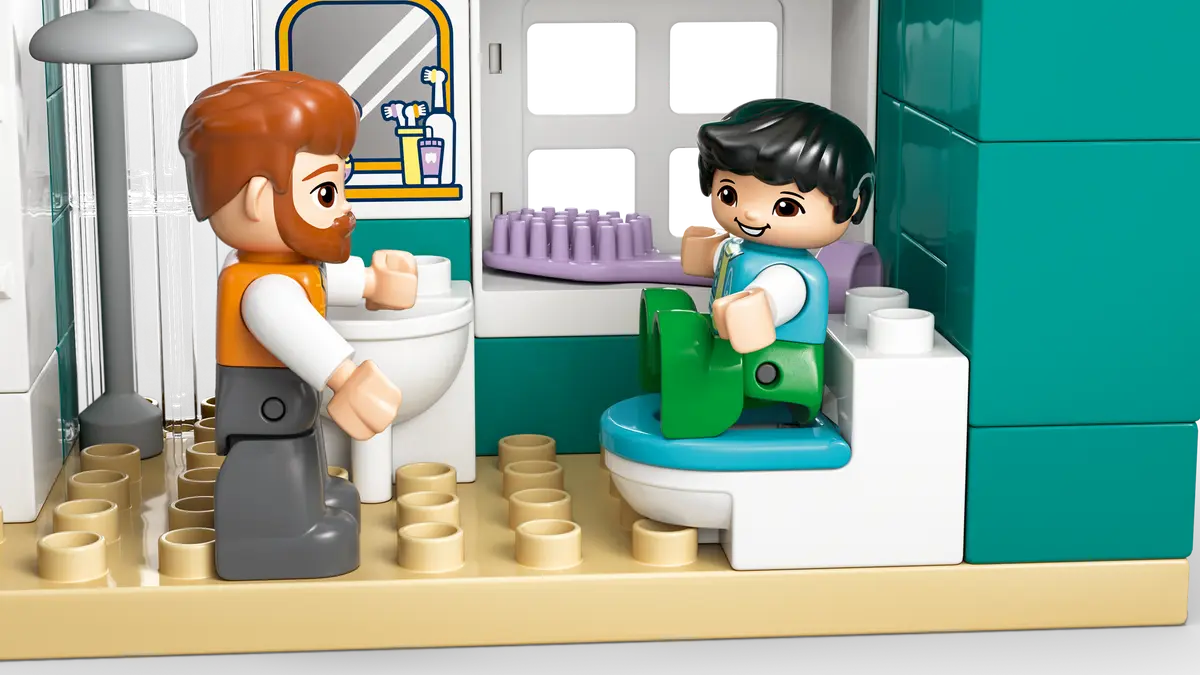 Lego Duplo - 3in1 Modern Family House With Figures 10470