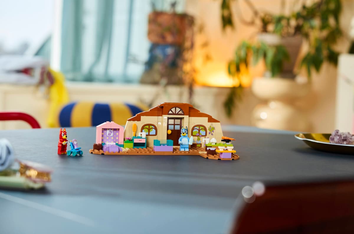 Lego Bluey - School With Rusty And Bluey 11221