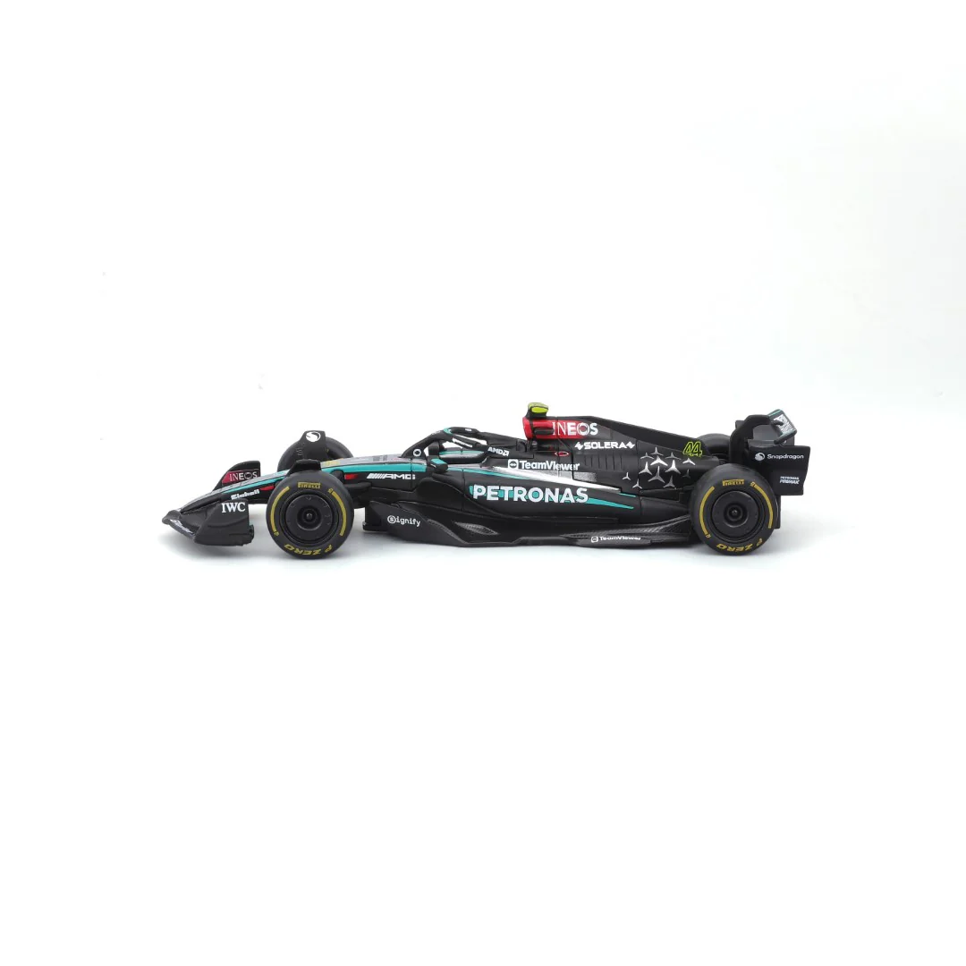 Bburago - 1/43 Race, Mercedes F1 W15 E-Performance #44 18-38208H
