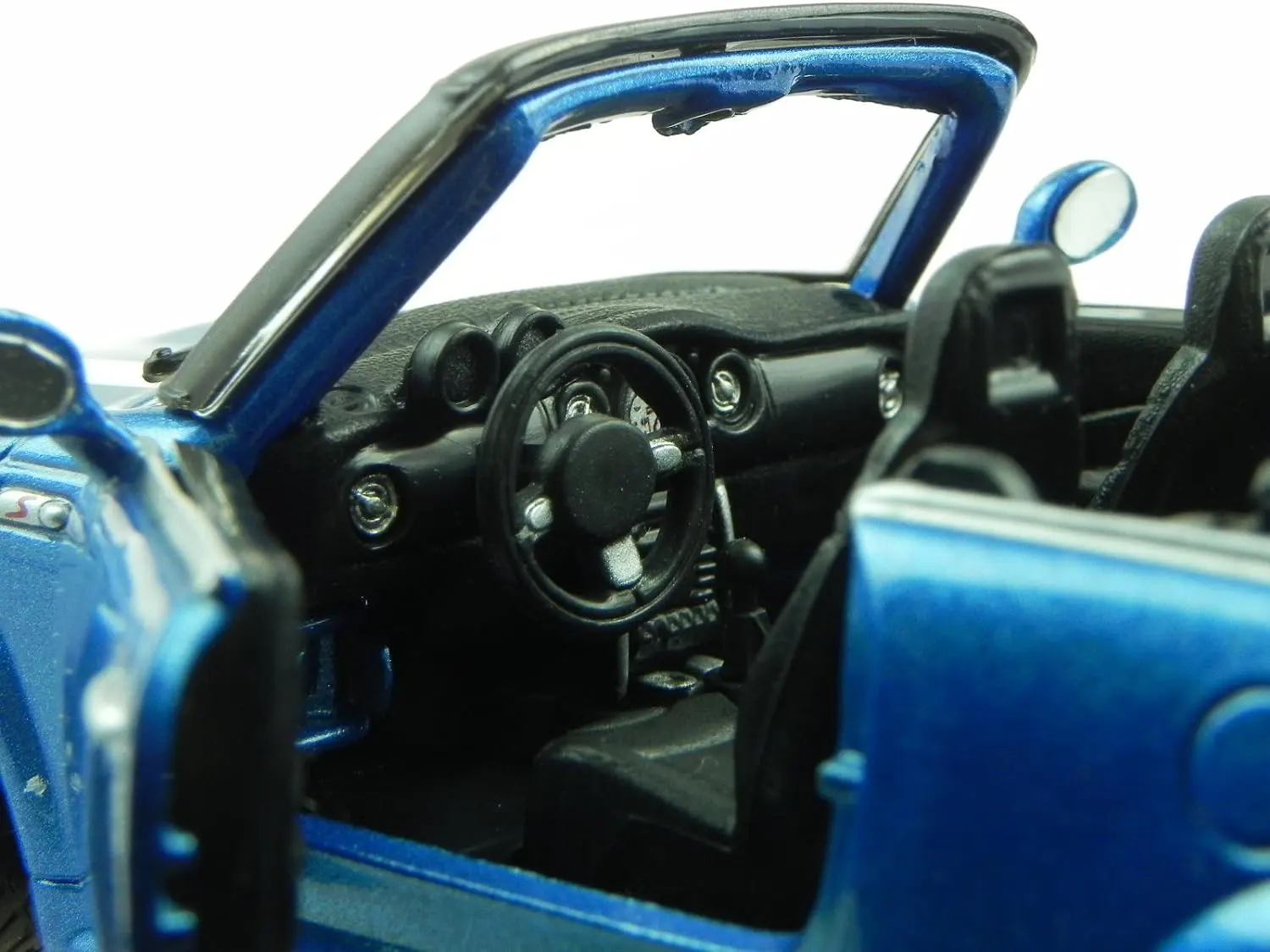 Bburago - 1/32 Mini Cooper S Cabriolet 18-43010 (18-43000) Bburago - 1/32 Mini Cooper S Cabriolet 18-43010 (18-43000)
