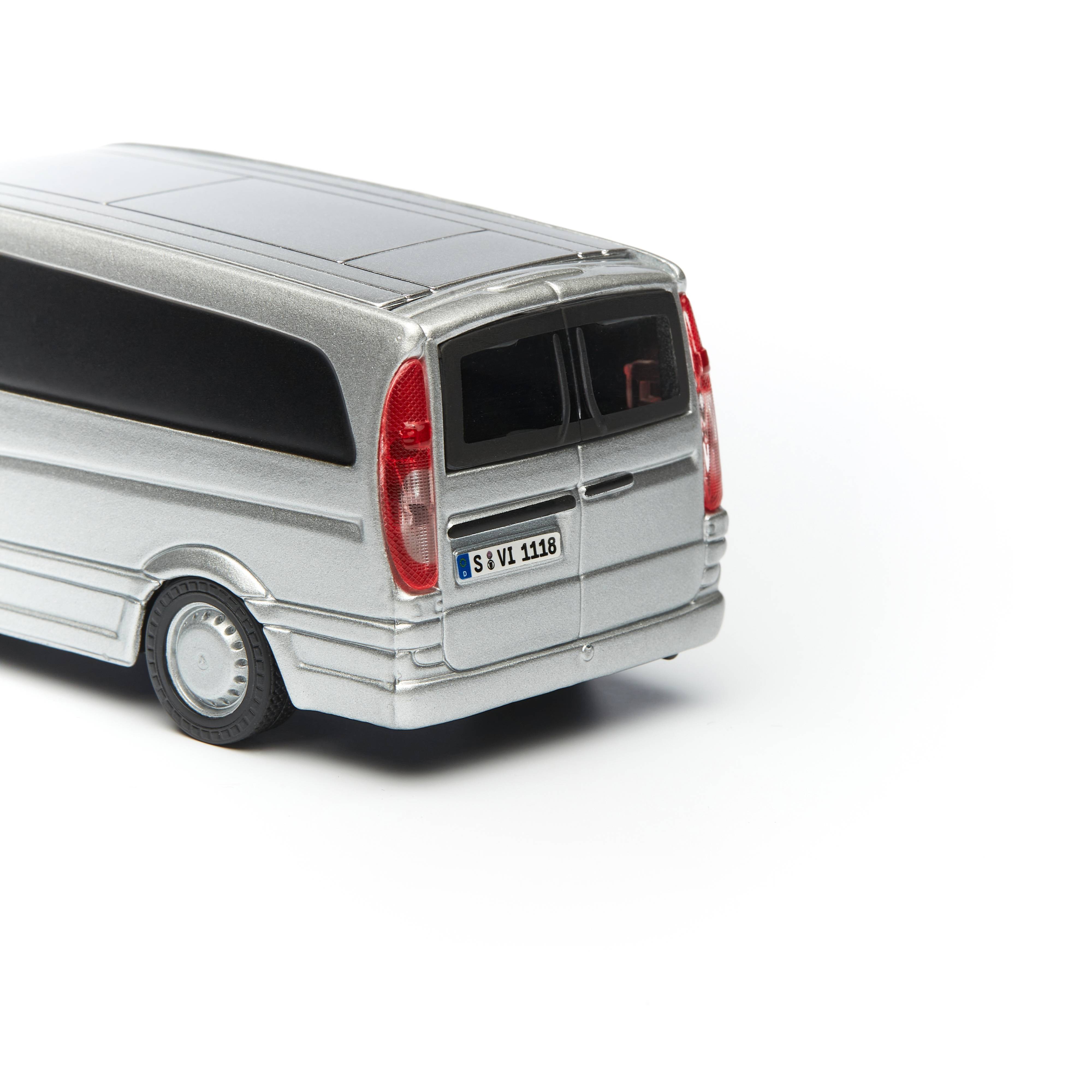 Bburago - 1/32 Mercedes-Benz Vito 18-43028 (18-43000)