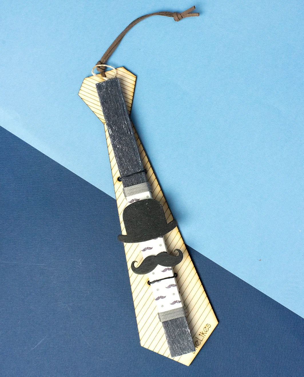 Life Likes - Λαμπάδα Γραβάτα Μεγάλη 2407