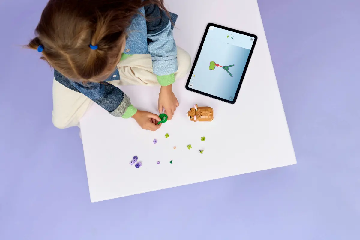 Lego Creator - Cute Hamster With A Flower 31376