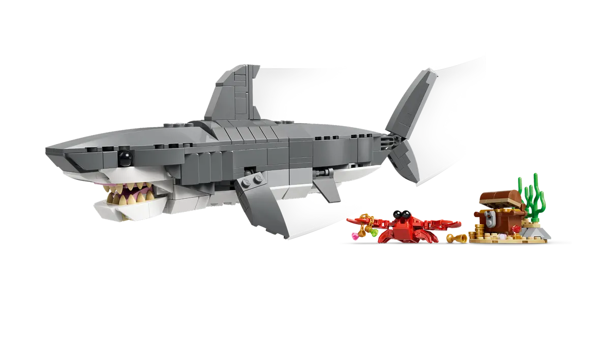 Lego Creator - Fierce Shark With A Treasure Chest 31381
