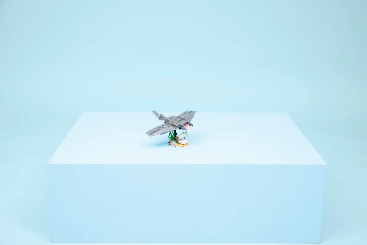 Lego Creator - Fierce Shark With A Treasure Chest 31381