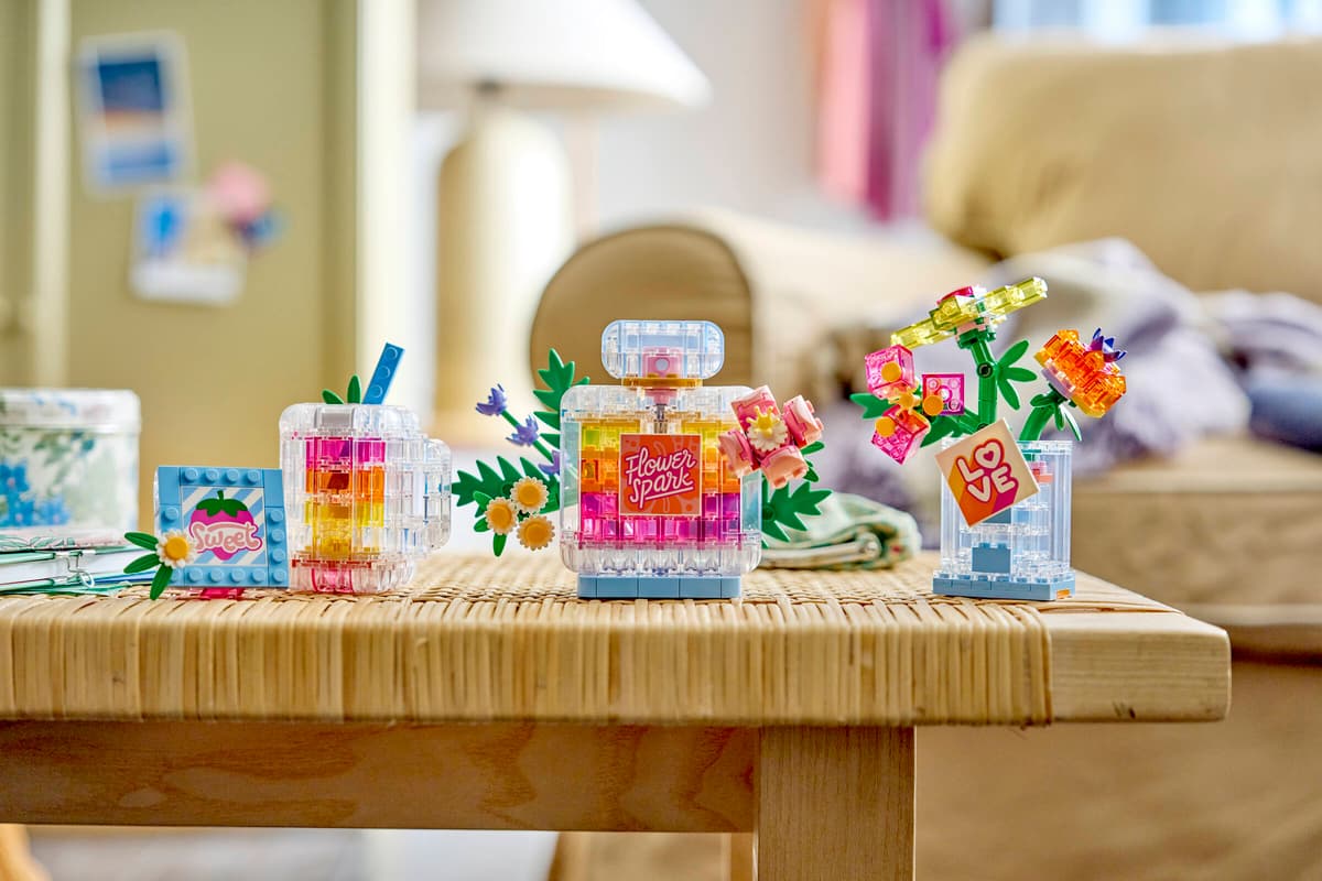 Lego Creator - Floral Decor Perfume Bottle 31383