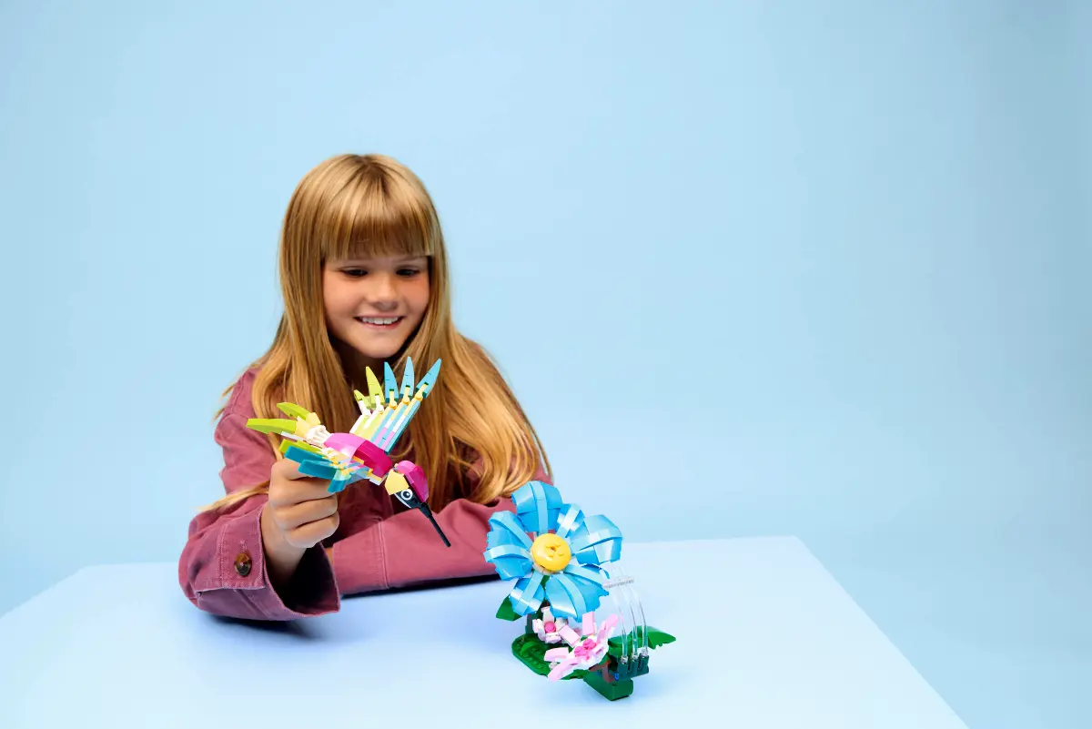 Lego Creator - Wild Animals: Colorful Hummingbird 31384
