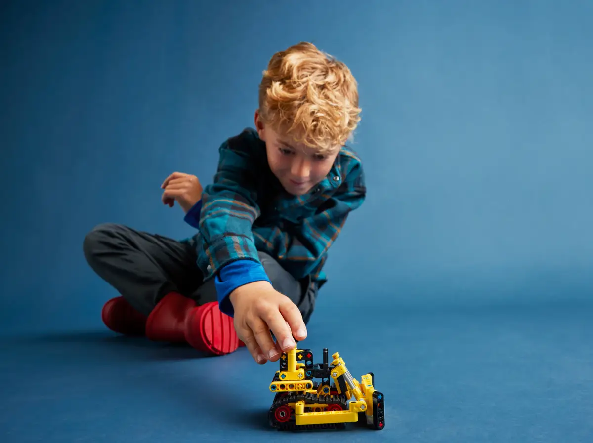 Lego Technic - Heavy-Duty Bulldozer 42163