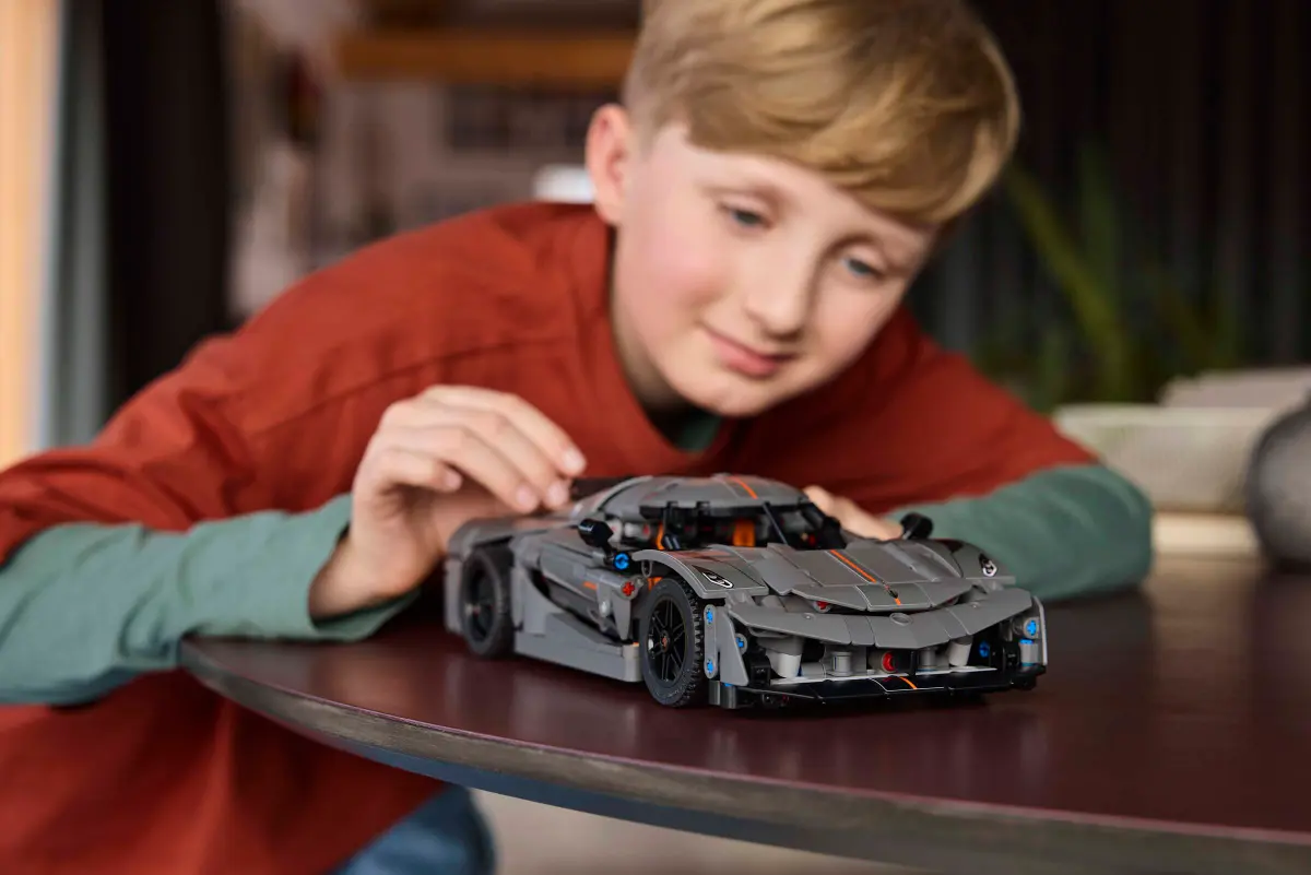 Lego Technic - Koenigsegg Jesko Absolut Grey Hypercar 42173