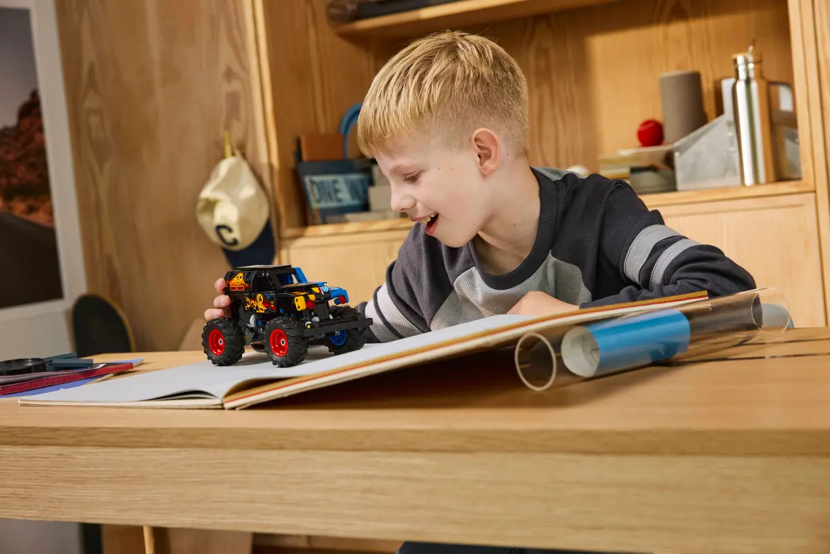 Lego Technic - Monster Jam Grave Digger Fire And Ice 42219