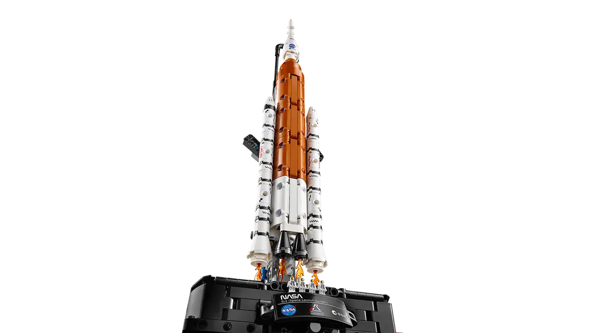 Lego Technic - Nasa Artemis Space Launch System Rocket 42221