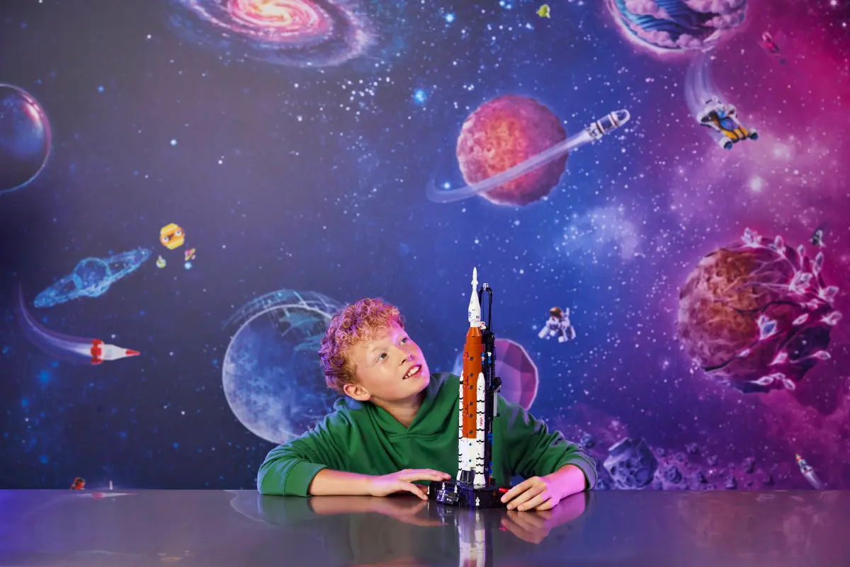 Lego Technic - Nasa Artemis Space Launch System Rocket 42221