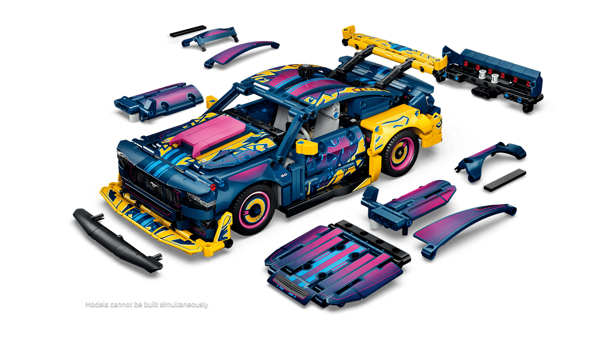 Lego Technic - Custom Garage Ford Mustang GT Car 42236