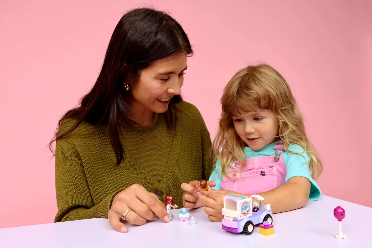 Lego Friends - Unicorn Cake Delivery Car 42675