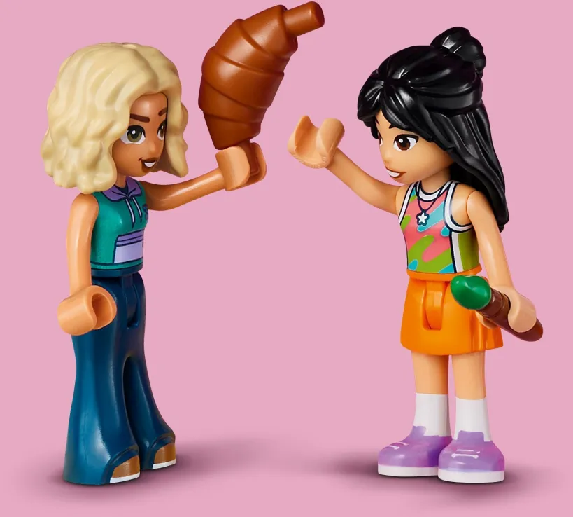 Lego Friends - Creative Dollhouse Suitcase 42697