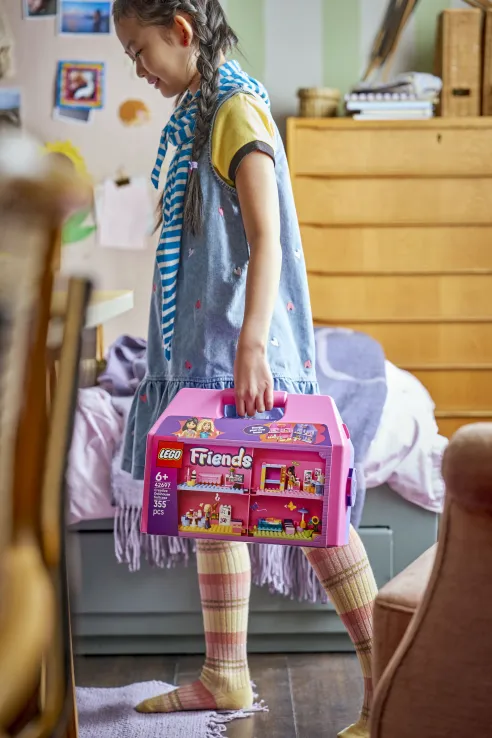 Lego Friends - Creative Dollhouse Suitcase 42697