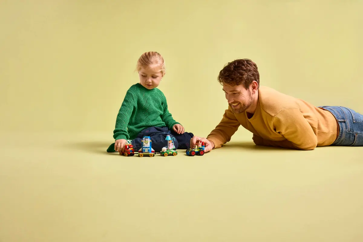 Lego Disney - Toy Story Celebration Train & RC Car 43264 Lego Disney - Toy Story Celebration Train & RC Car 43264