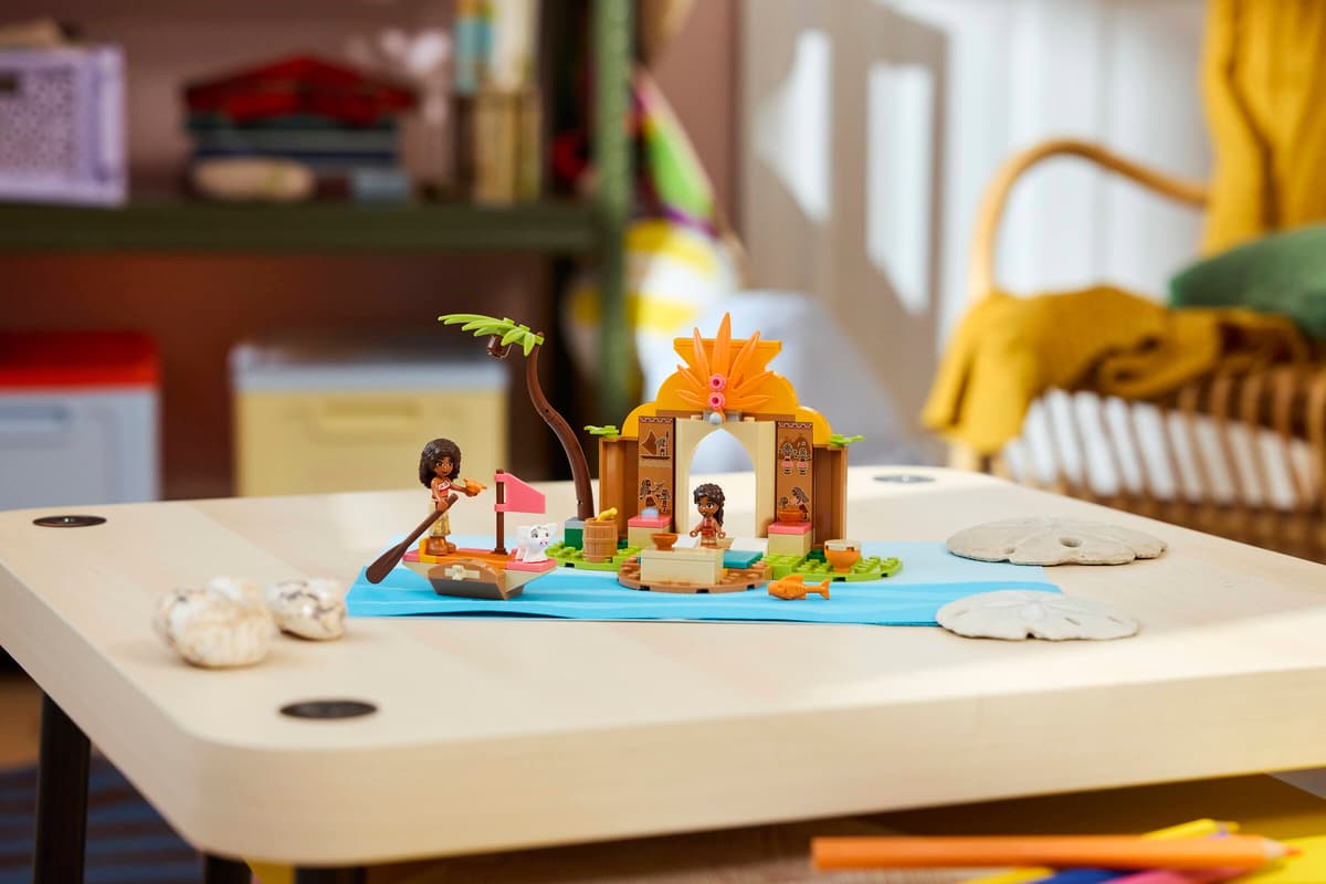 Lego Disney Princess - Village House & Boat 43282