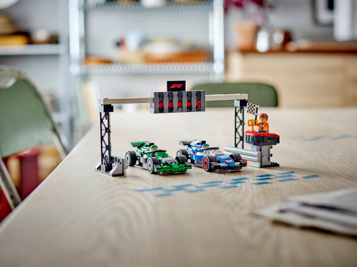 Lego City - F1® Grid With VCARB & Sauber Race Cars 60474