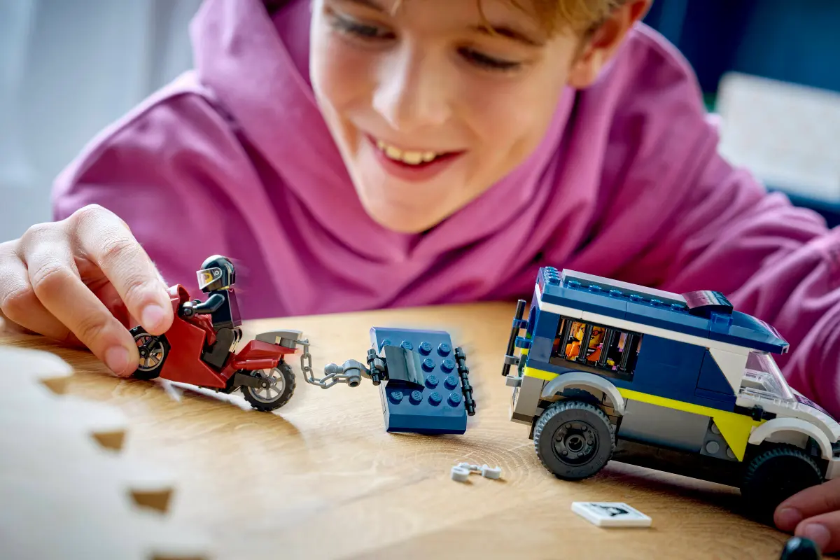 Lego City - Police Prisoner Transport Van 60479
