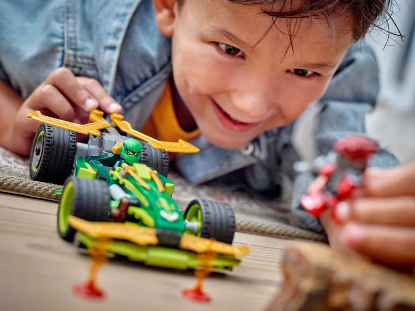 Lego Ninjago - Ninjago Lloy's Race Car 71828