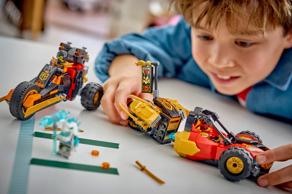 Lego Ninjago - Kai And Cole's Combiner Vehicles 71864