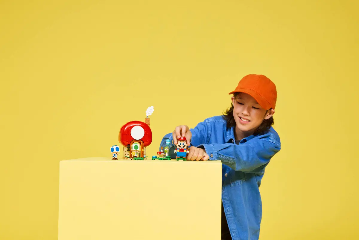 Lego Super Mario - Party At Toad's House 72041