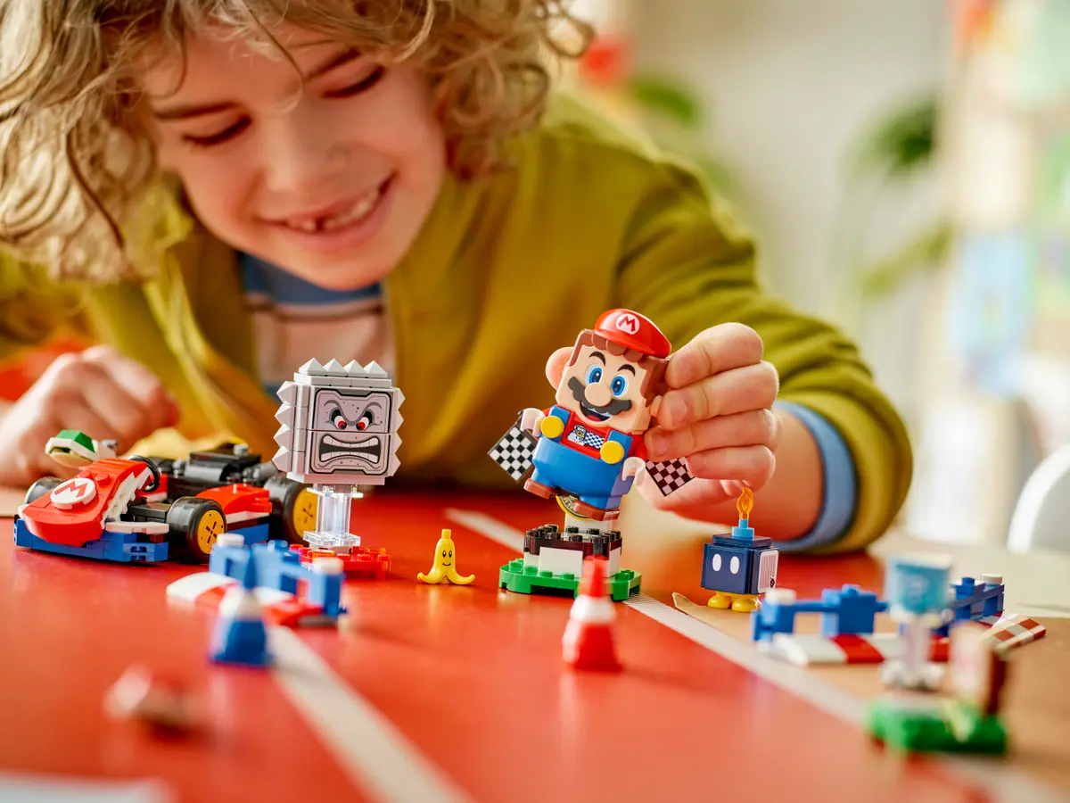 Lego Super Mario - Kart-Interactive Lego Mario & Standard Kart 72043