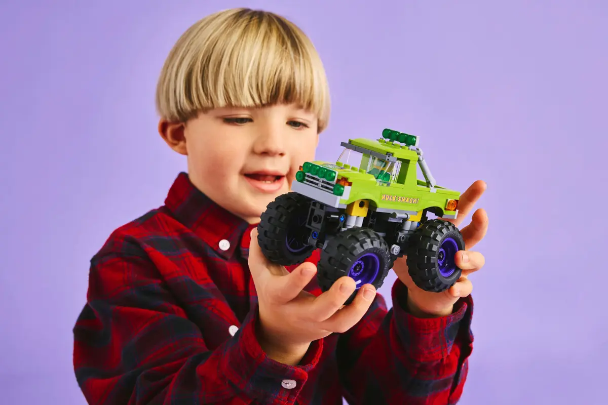 Lego Marvel - The Hulk Truck vs. Thanos 76312 Lego Marvel - The Hulk Truck vs. Thanos 76312