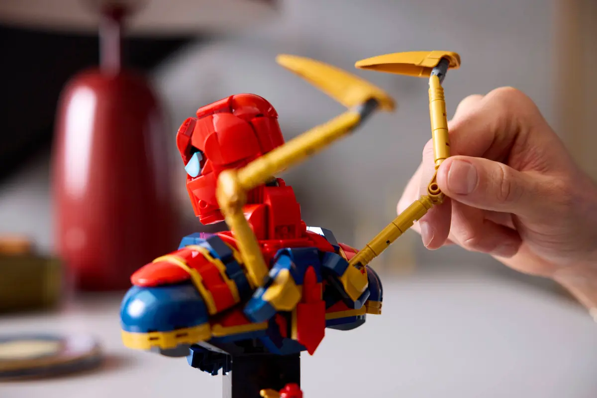 Lego Spiderman - Iron Spider-Man Bust 76326