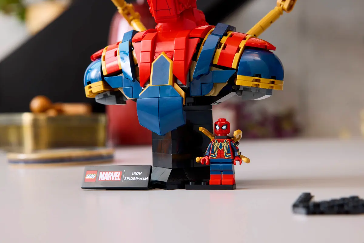 Lego Spiderman - Iron Spider-Man Bust 76326