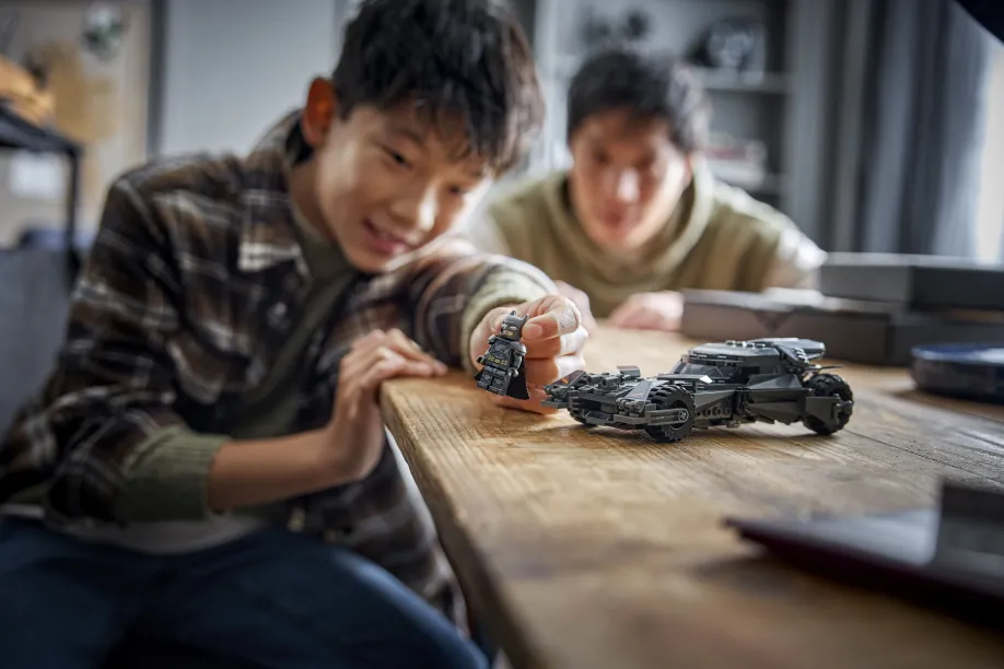 Lego Batman - Super Heroes Batman vs. Superman Batmobile 76331