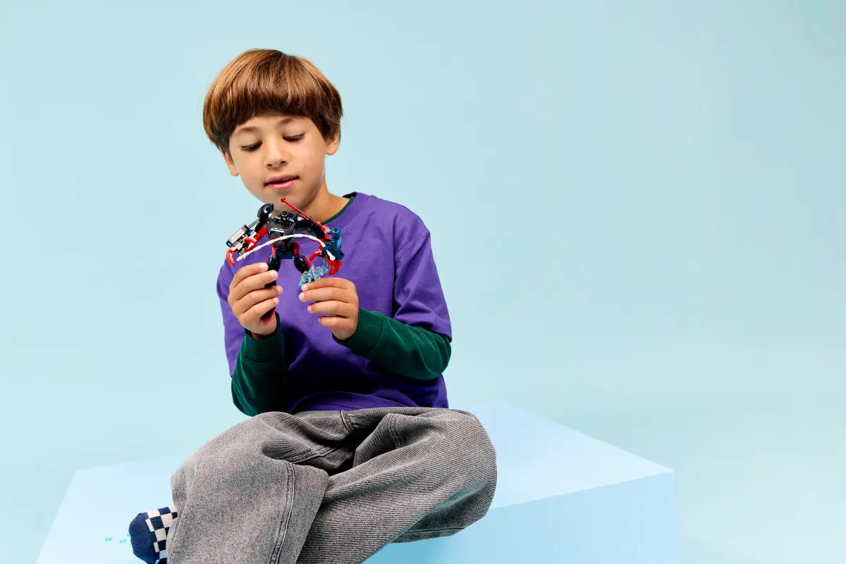 Lego Marvel - Miles Morales vs. Spider-Man 2099 76337