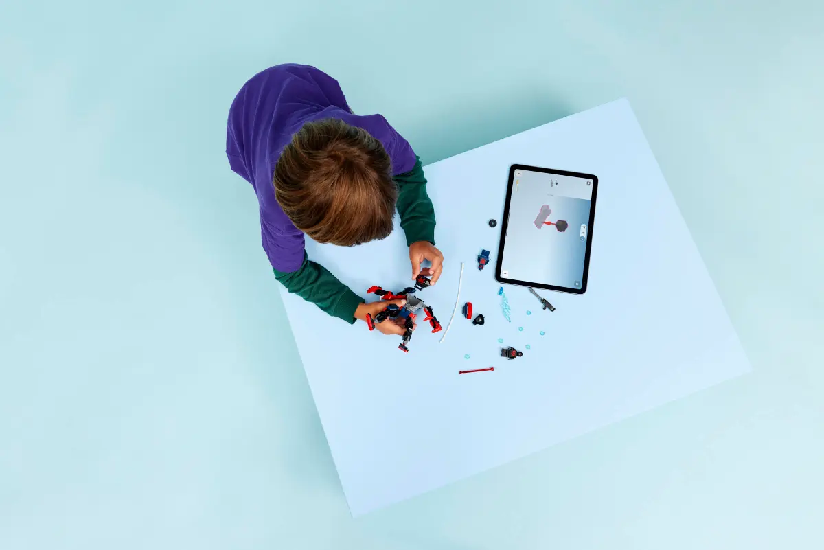 Lego Marvel - Miles Morales vs. Spider-Man 2099 76337