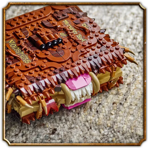 Lego Harry Potter - Chomping Monster Book Of Monsters 76449