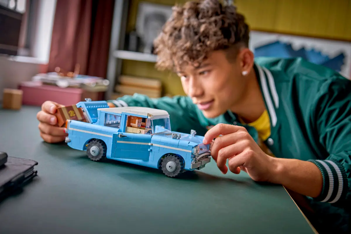 Lego Harry Potter - Enchanted Flying Ford Anglia 76470