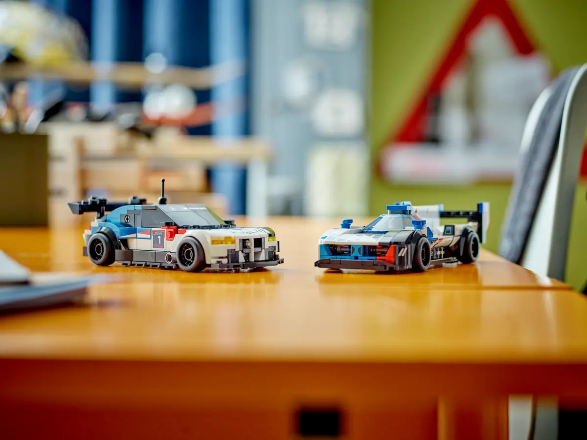 Lego Speed Champions - BWM M4 GT3 & BMW M Hybrid V8 Race Cars 76922