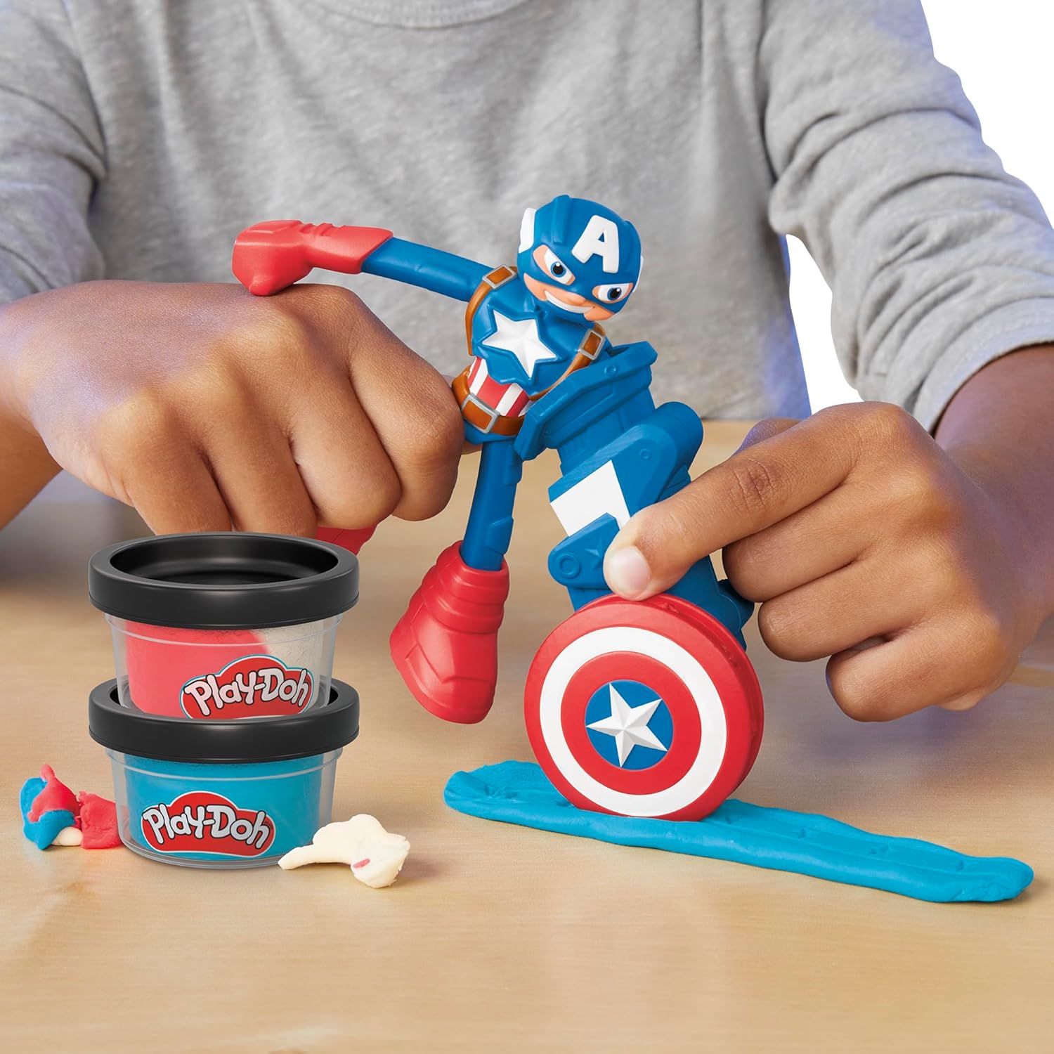 Hasbro Play Doh - Stamping Shield, Captain America G0056 (F9829)