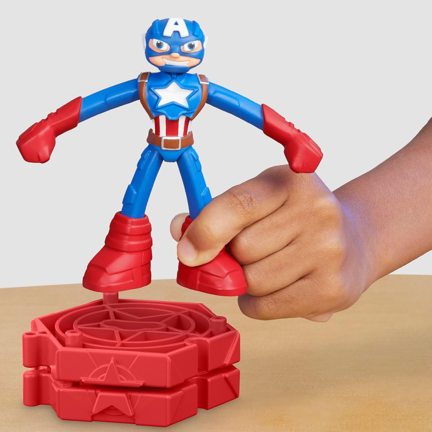 Hasbro Play Doh - Stamping Shield, Captain America G0056 (F9829)