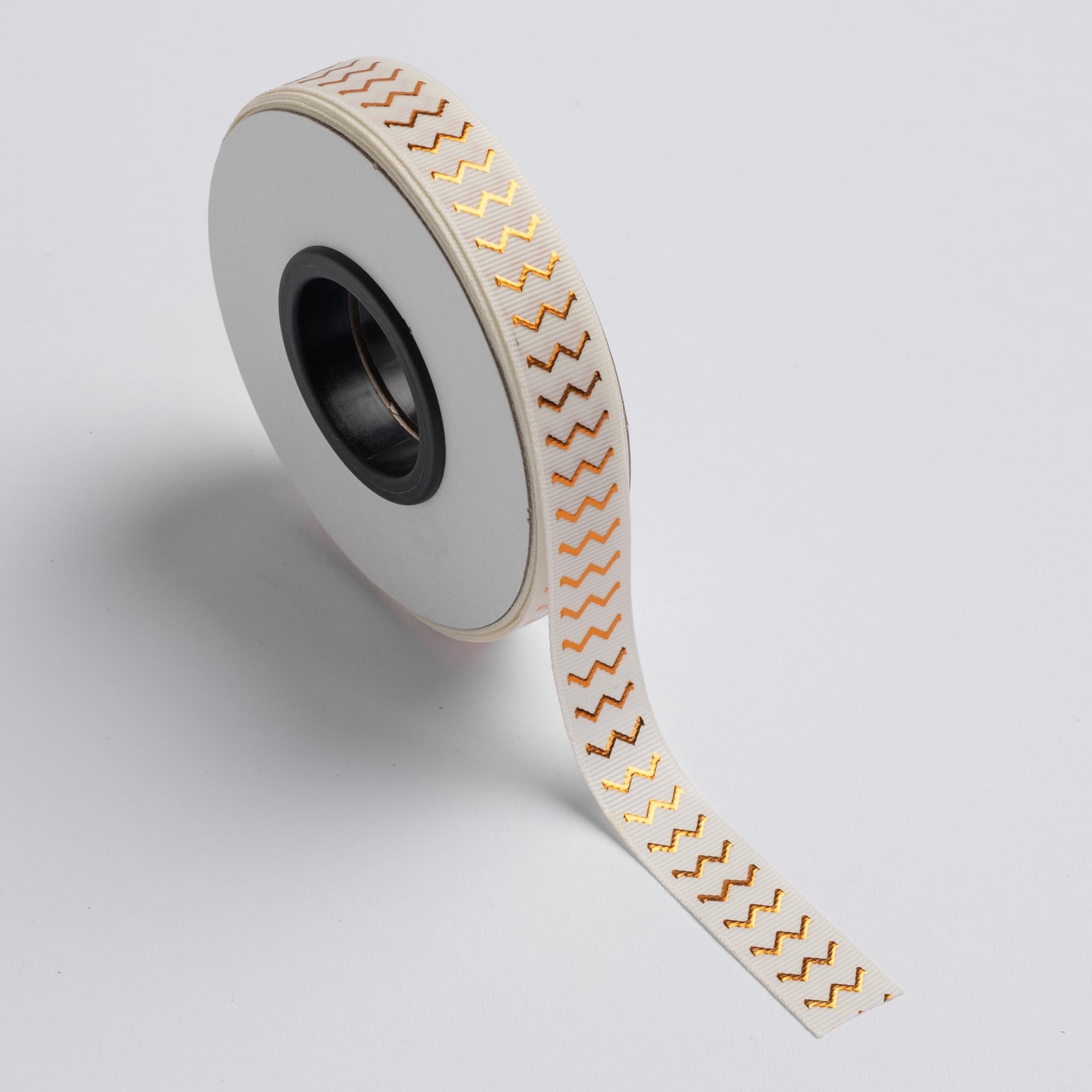 Kyriacou - Gros Ανάγλυφη Μεταλλική, Μια Όψη 15mmX25M, Ivory / Rust JGROXSM1ZZ-X15X25-0286XX Kyriacou - Gros Ανάγλυφη Μεταλλική, Μια Όψη 15mmX25M, Ivory / Rust JGROXSM1ZZ-X15X25-0286XX