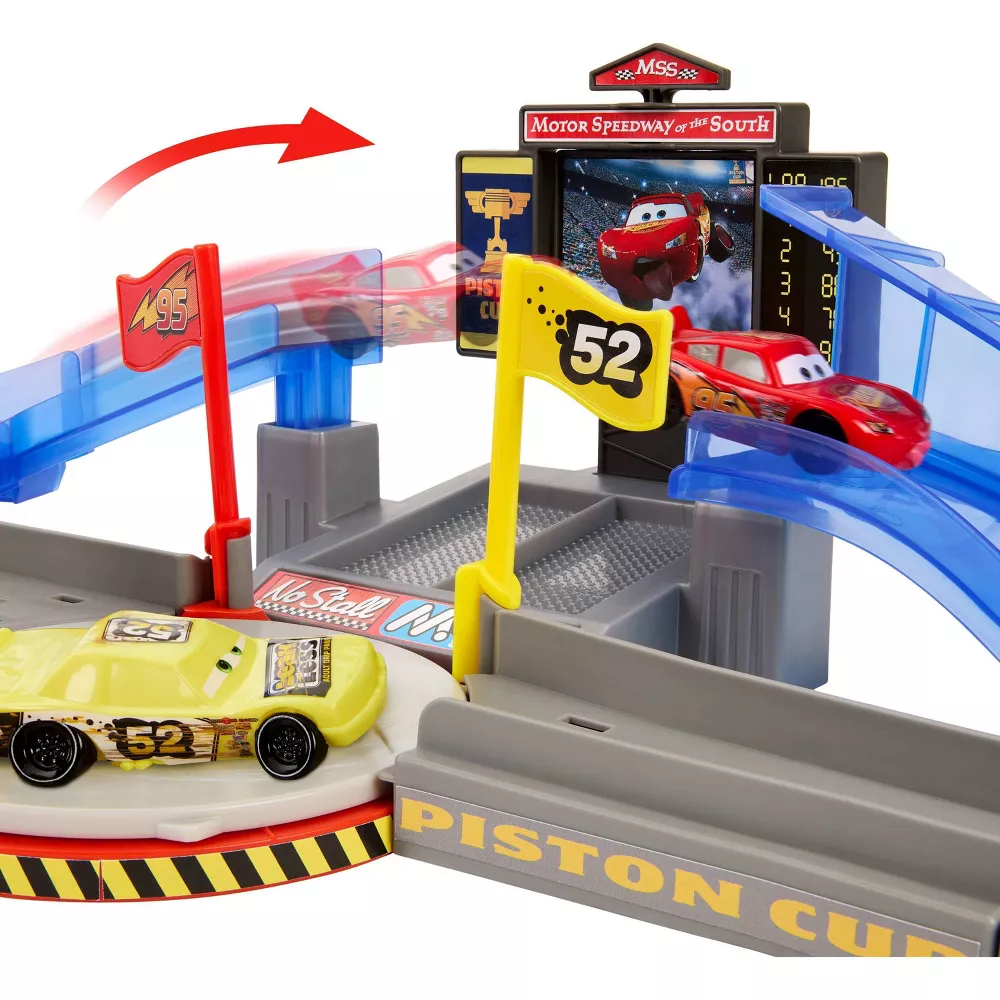 Mattel Cars - Piston Cup Stunting Speedway JHL42