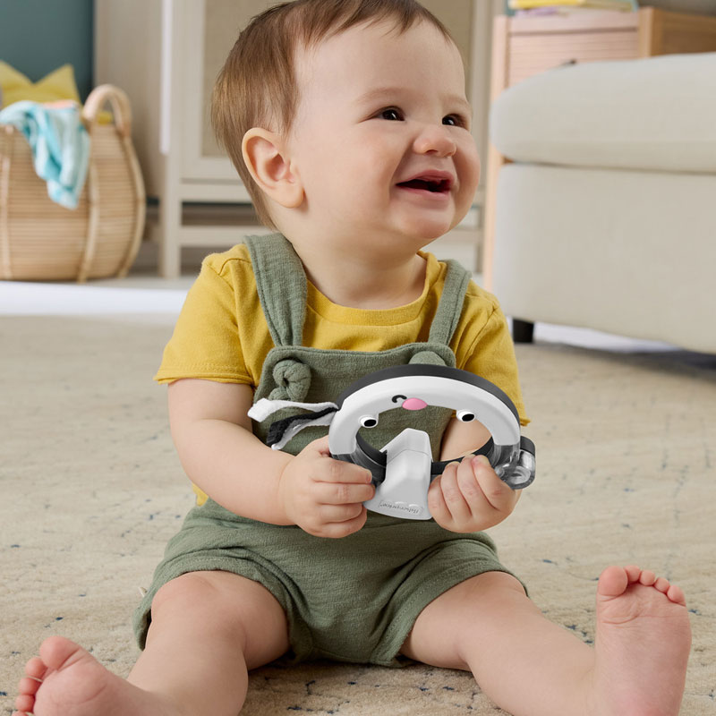 Fisher Price - Κουδουνίστρες Ζωάκια, Ασπρόμαυρος Ασβός JKW57 (JKW53)