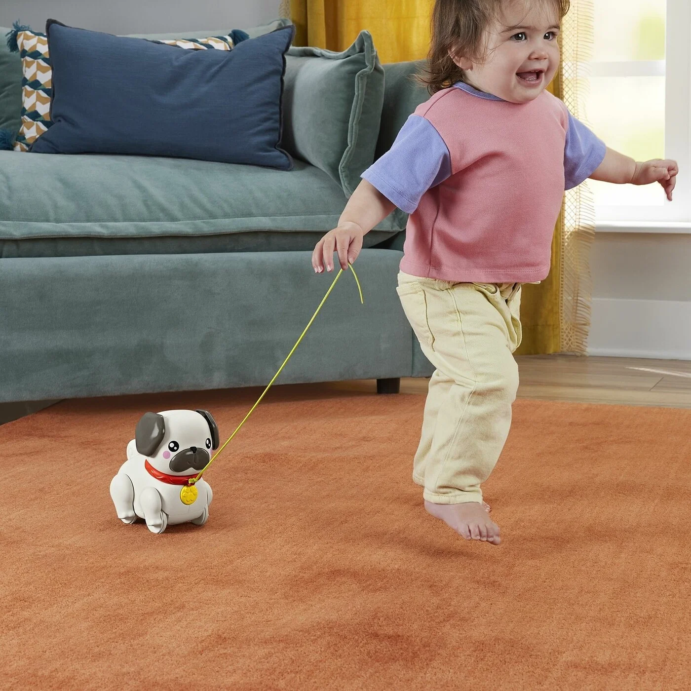 Fisher Price - Συρρόμενο Σκυλάκι Pug Παιχνίδι Με Σχοινάκι Για Τράβηγμα HTW94