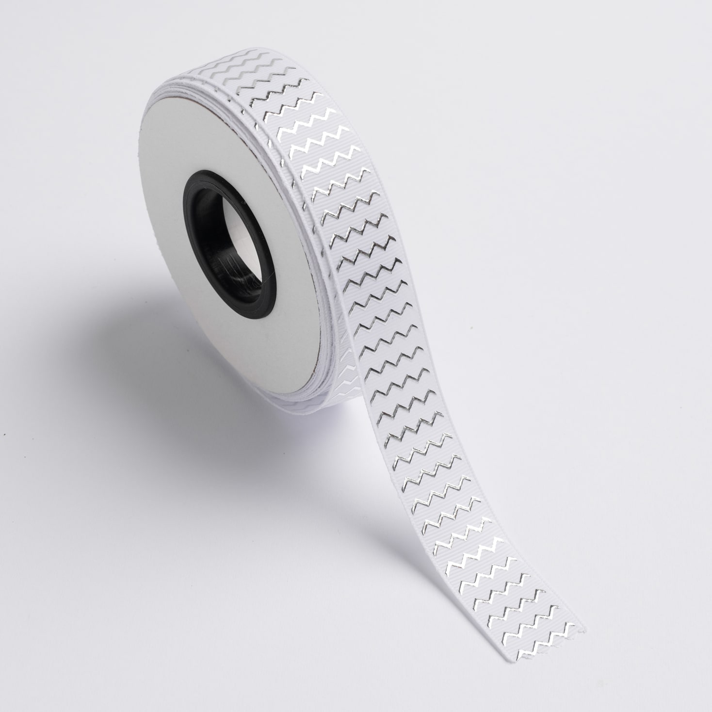 Kyriacou - Κορδέλα Gros Ανάγλυφη Μεταλλική, Μια Όψη 15mmX25M, White / Silver JGROXSM1ZZ-X15X25-0105XX