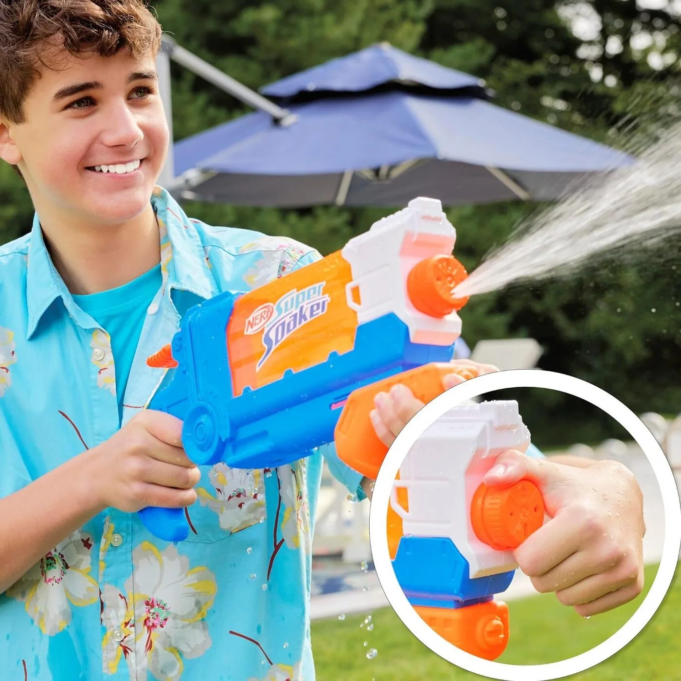 Hasbro Nerf -  Super Soaker , Flip Fill Water Blaster, 4 Spray Styles F8643